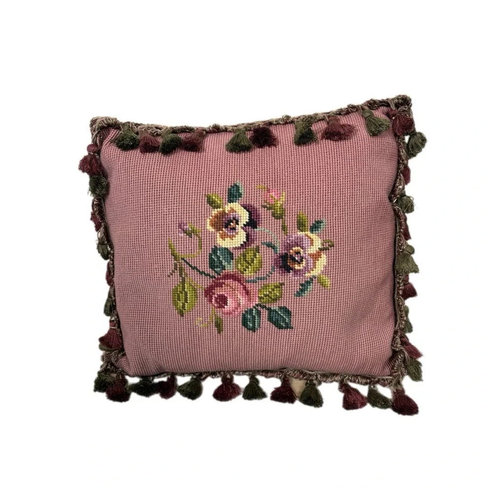 Vintage C&F Home Reddouts's Toss Rose‎ Mauve Needlepoint Tassel Throw Pillow